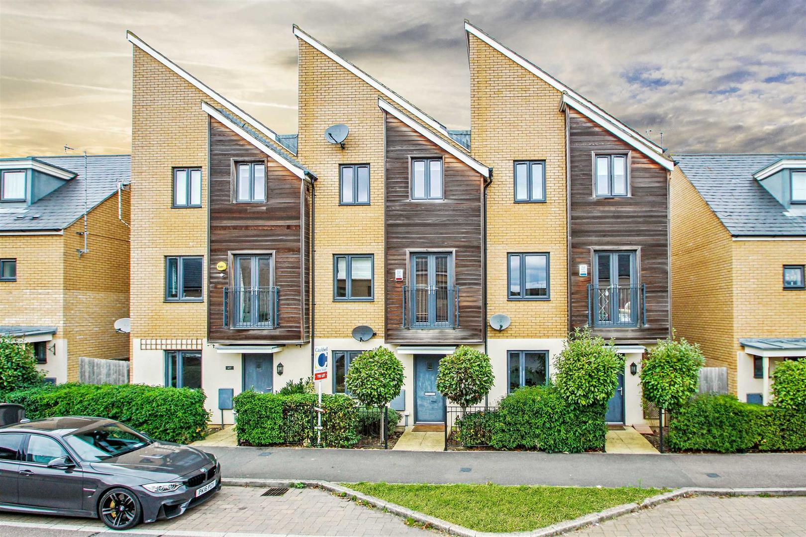 Selkirk Drive, Oakridge Park, Milton Keynes